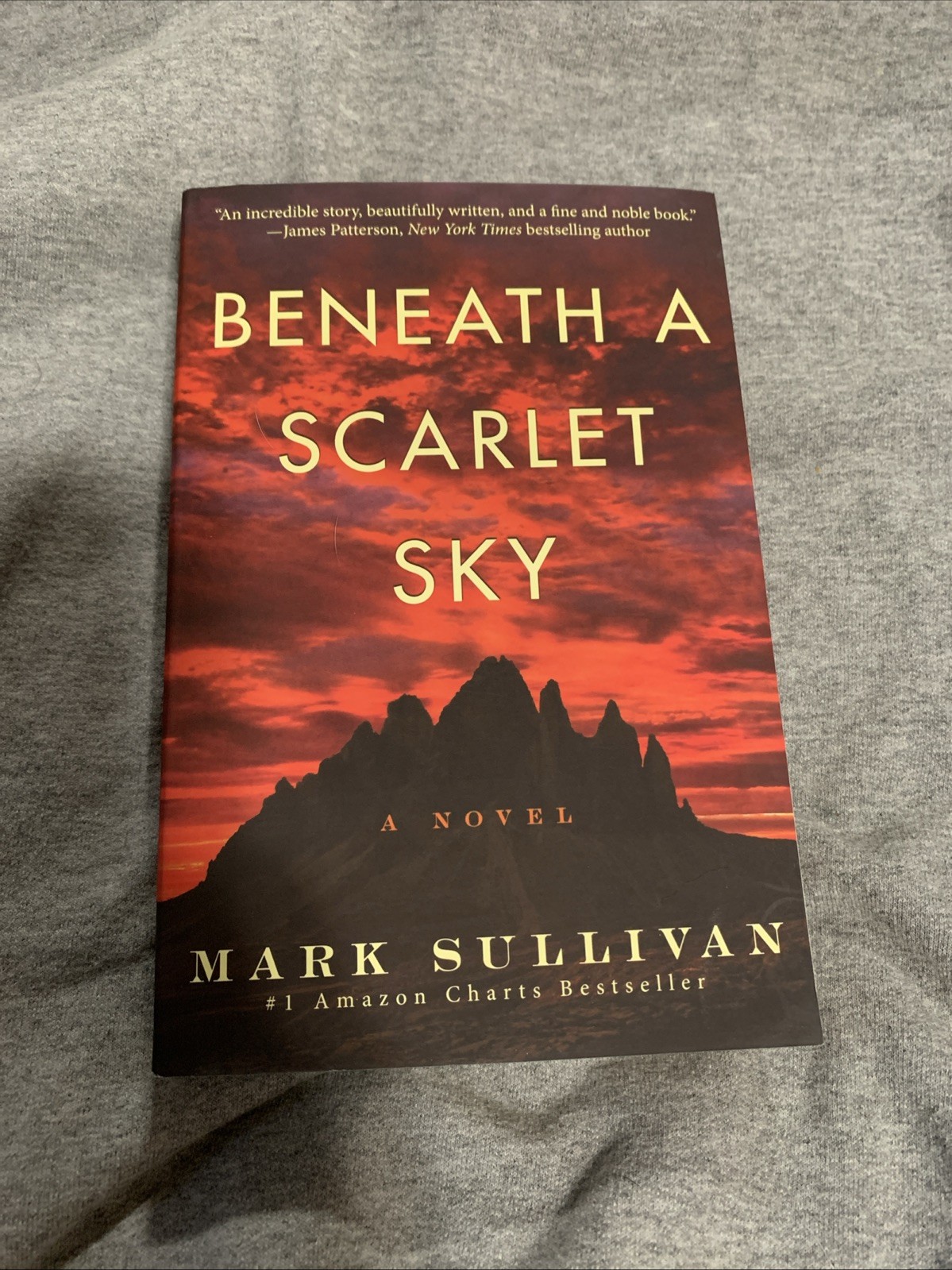 Beneath a Scarlet Sky : A Novel by Mark Sullivan (2017, Trade Paperback)