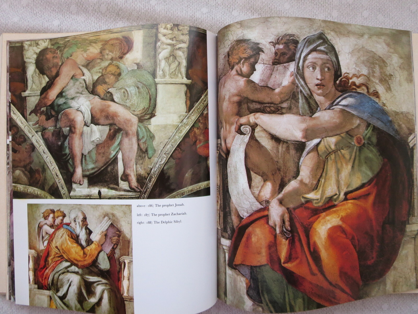 ART TREASURES OF THE VATICAN 1st Edition 1975 Hardcover 410 Photos 398 Pages
