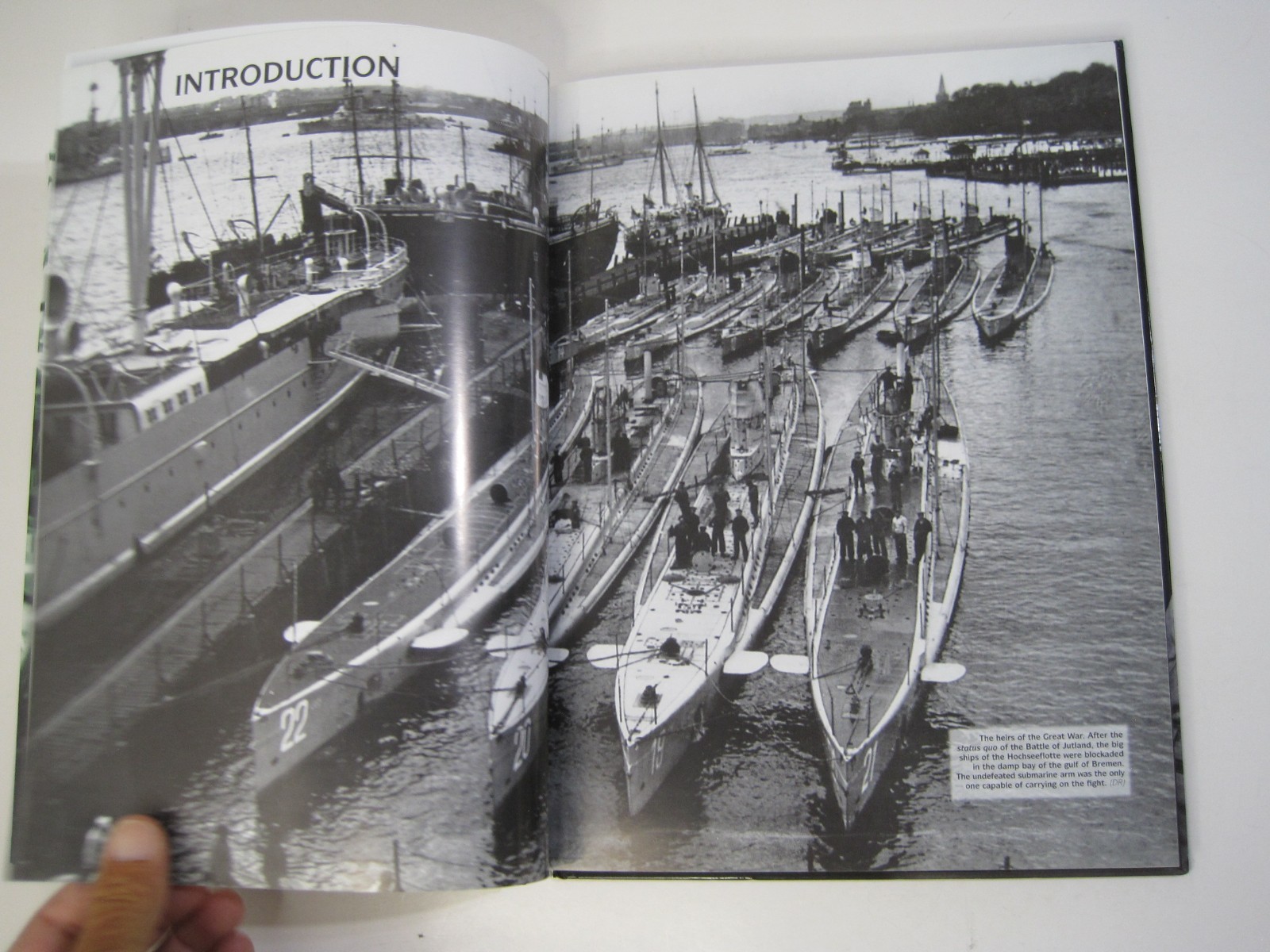 2 Hardcover Histoire & Collections U-Boote Books – U-Boote 1935-1945 and Crews