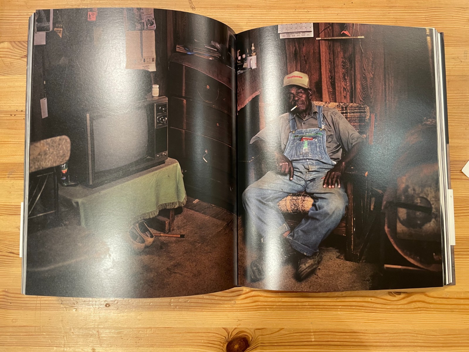 SIGNED American Music By Annie Leibovitz 2003 First Edition Hardcover