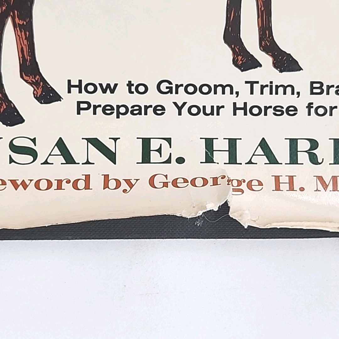 Grooming to Win by Susan E Harris Sighned Horse Husbandry Hardcover 1977 Book