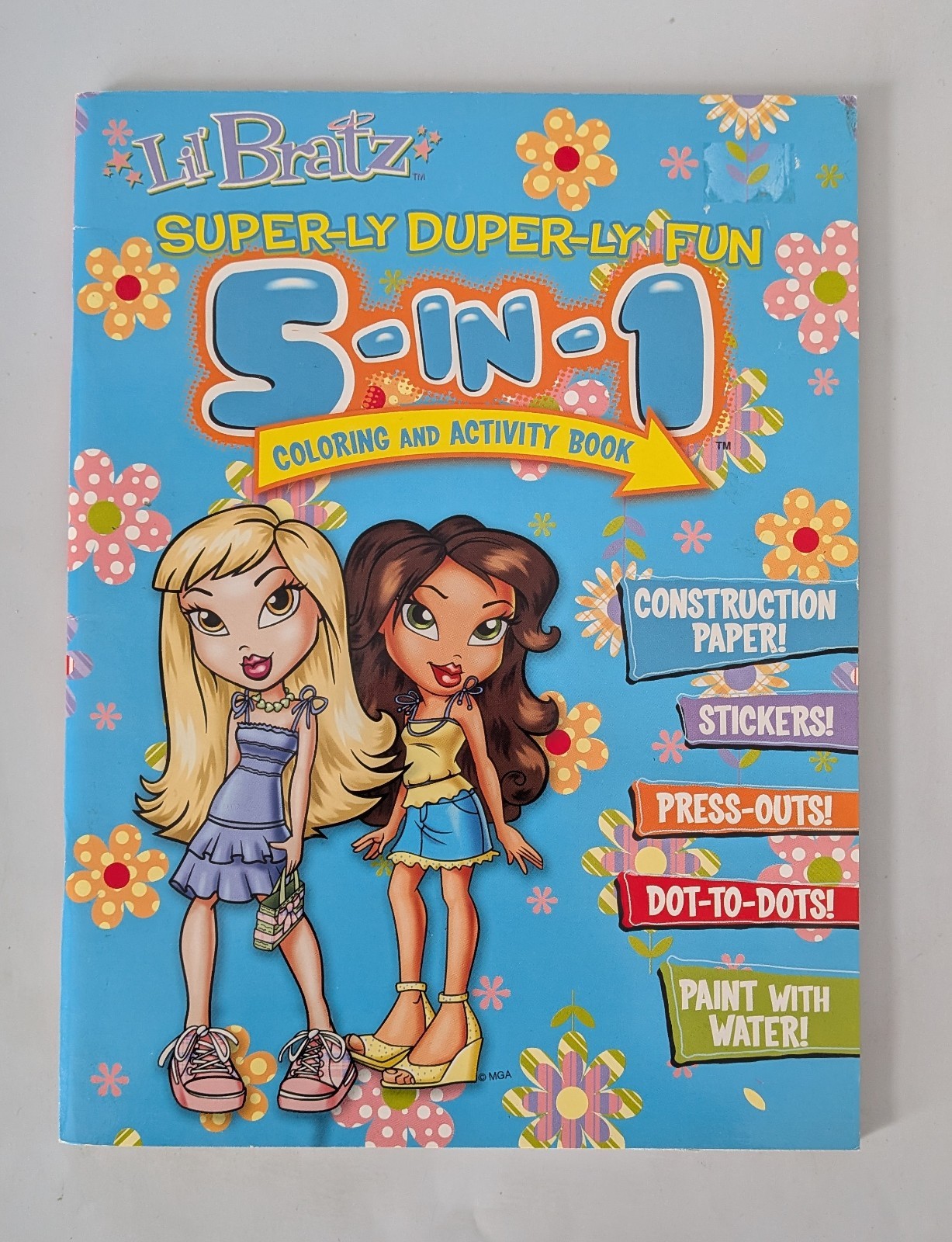 Lil‘ Bratz 5 in 1 Super-ly Duper-ly Coloring and Activity Book