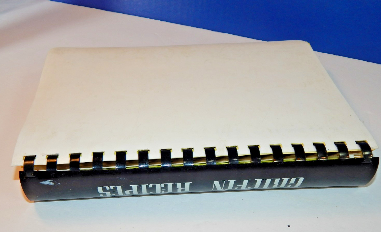 Vintage The Stuffed Griffin Cookbook the Utility Club Griffin, Georgia 1927-1977
