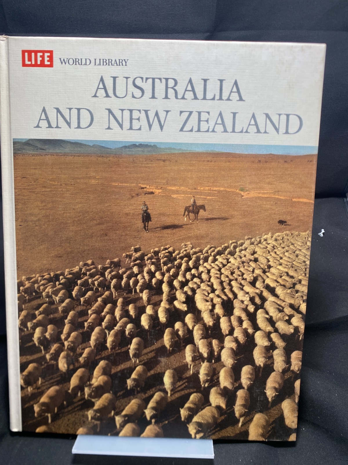Australia and New Zealand by Time Life World Library