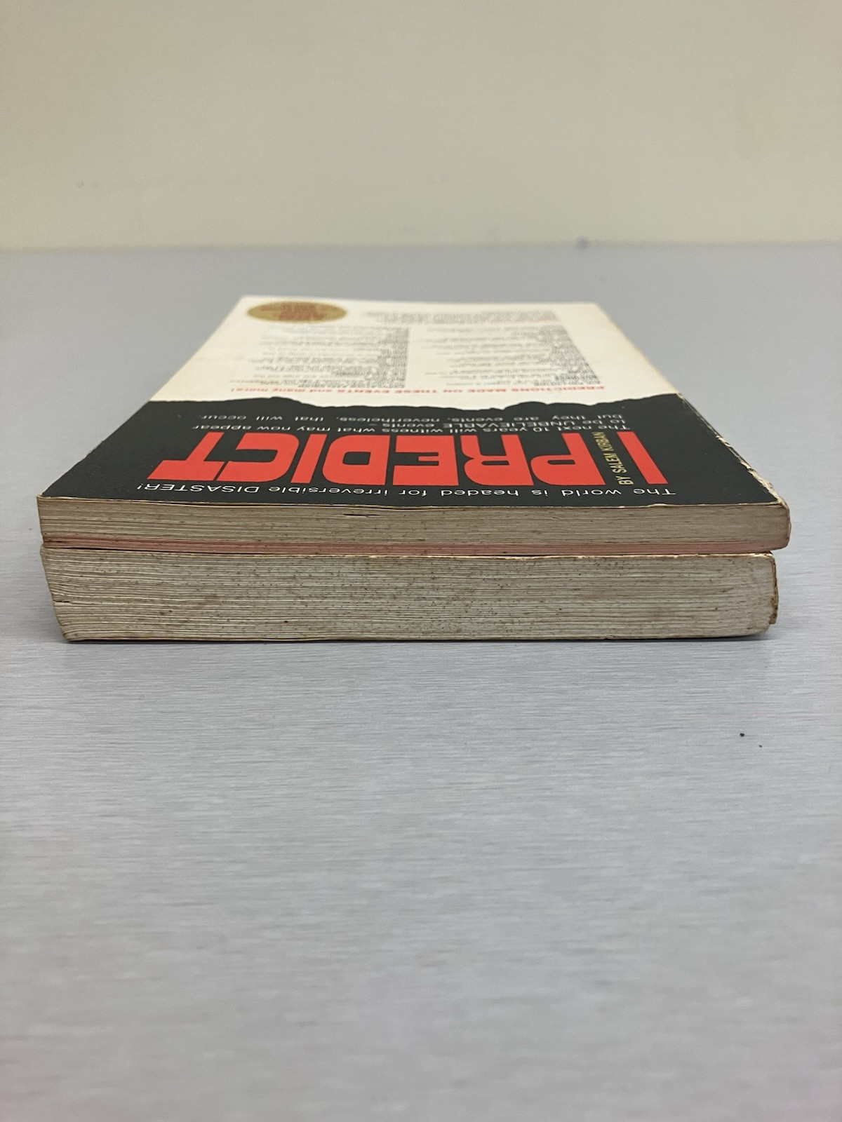 I Predict Salem Kirban (7th Print 1975) + 666 (13th Print 1975) – Good – PB