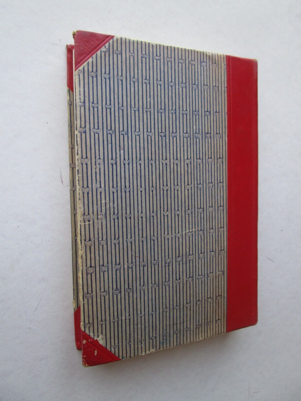 ANGELIQUE GOR OPROR Sergeanne Golon HARDCOVER BOOK Text in Danish BRANNER …