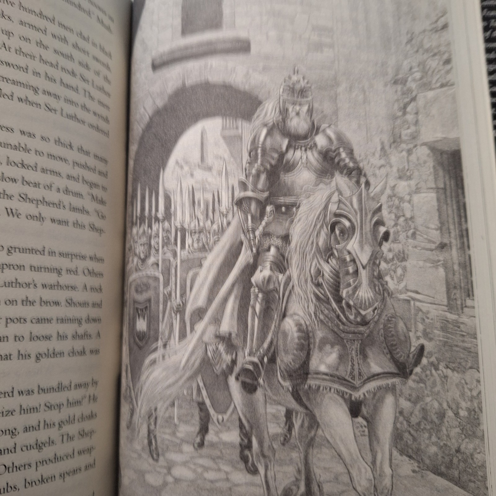 Fire and Blood : 300 Years Before a Game of Thrones by George R. R. Martin…