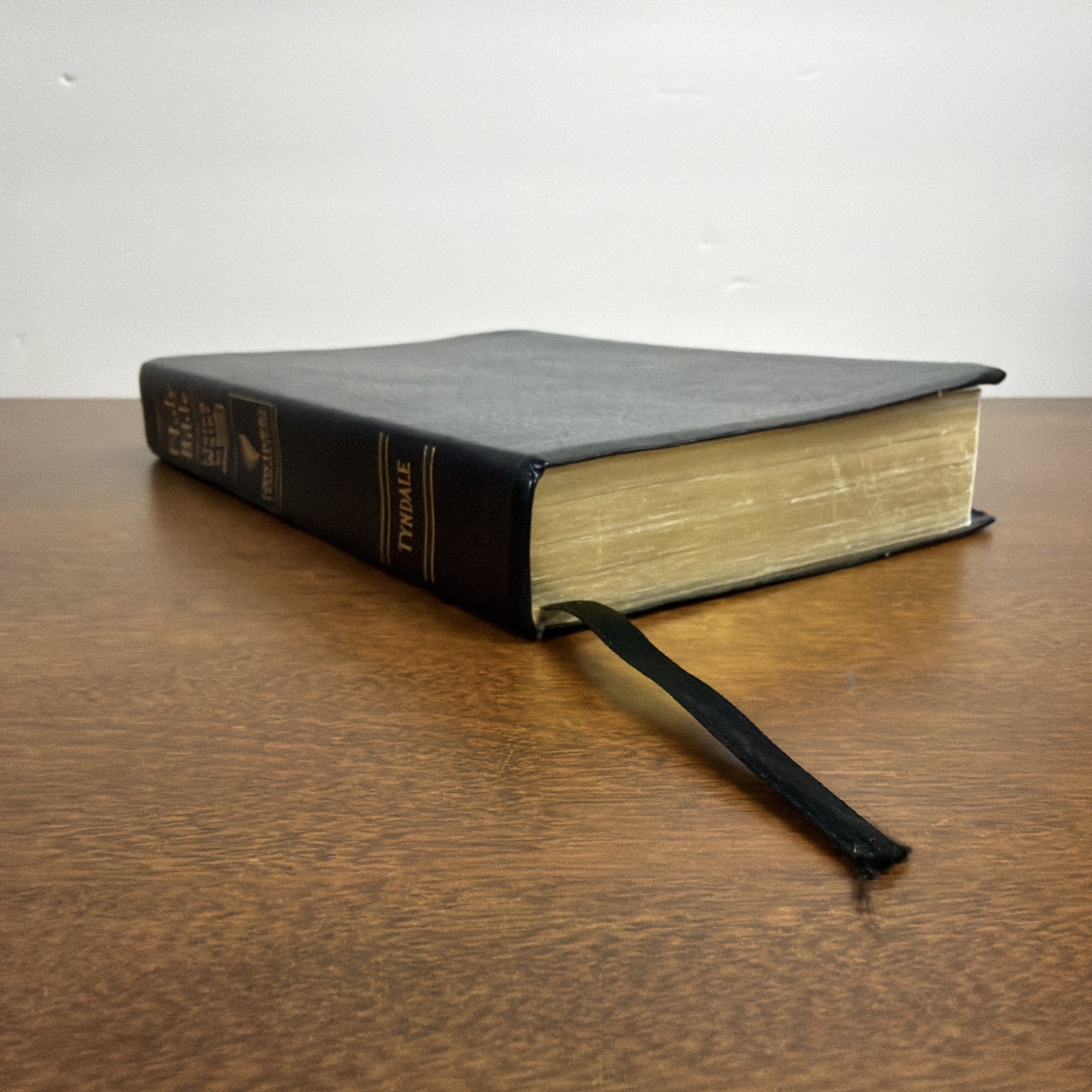 1996 Tyndale House Publishing Holy Bible The Living Water New Living Translation