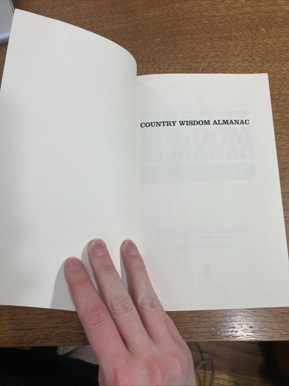 Country Wisdom Almanac : 373 Tips, Crafts, Home Improvements, Recipes… 2008