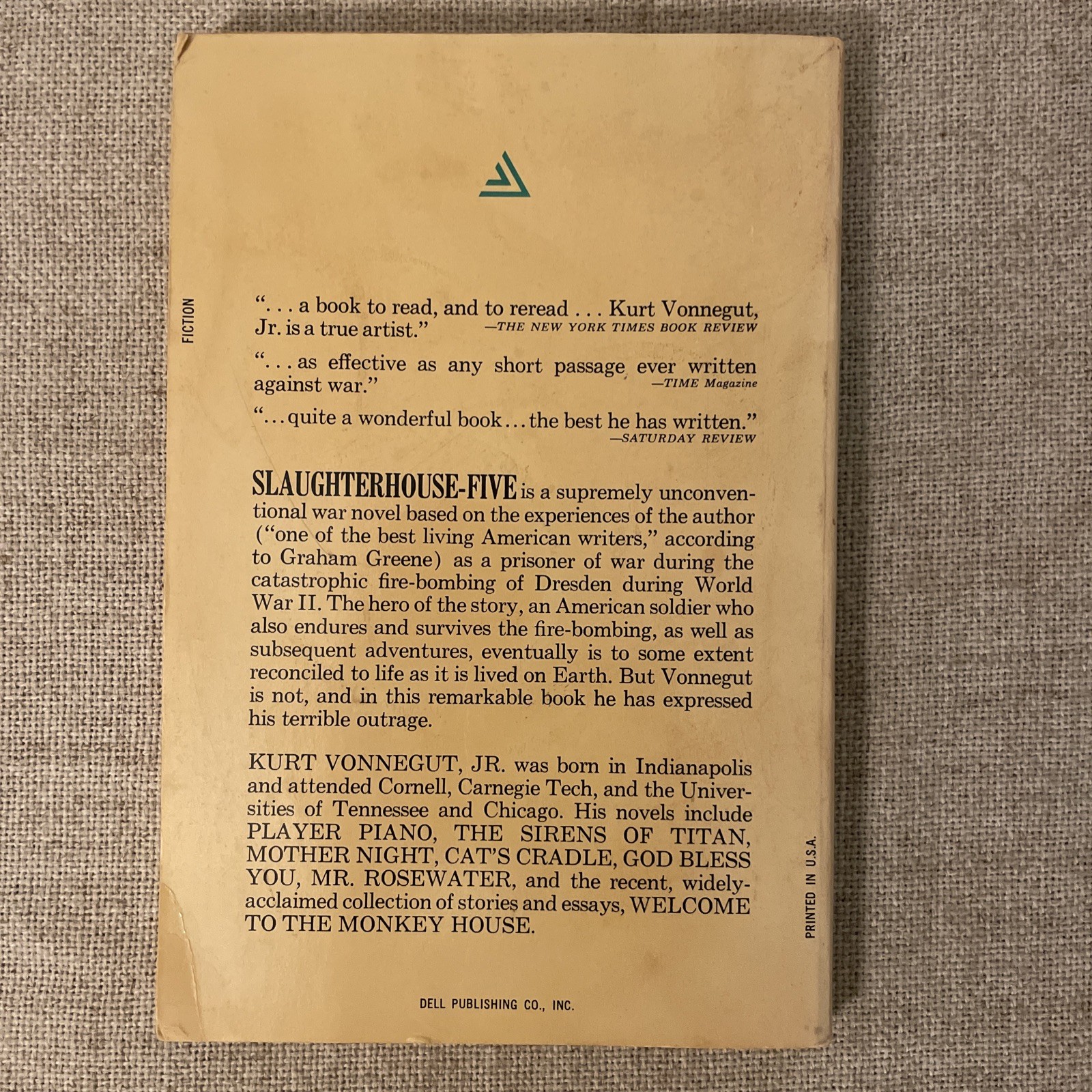 Slaughterhouse-Five by Kurt Vonnegut Jr. 1969 Delta Paperback 3rd Printing