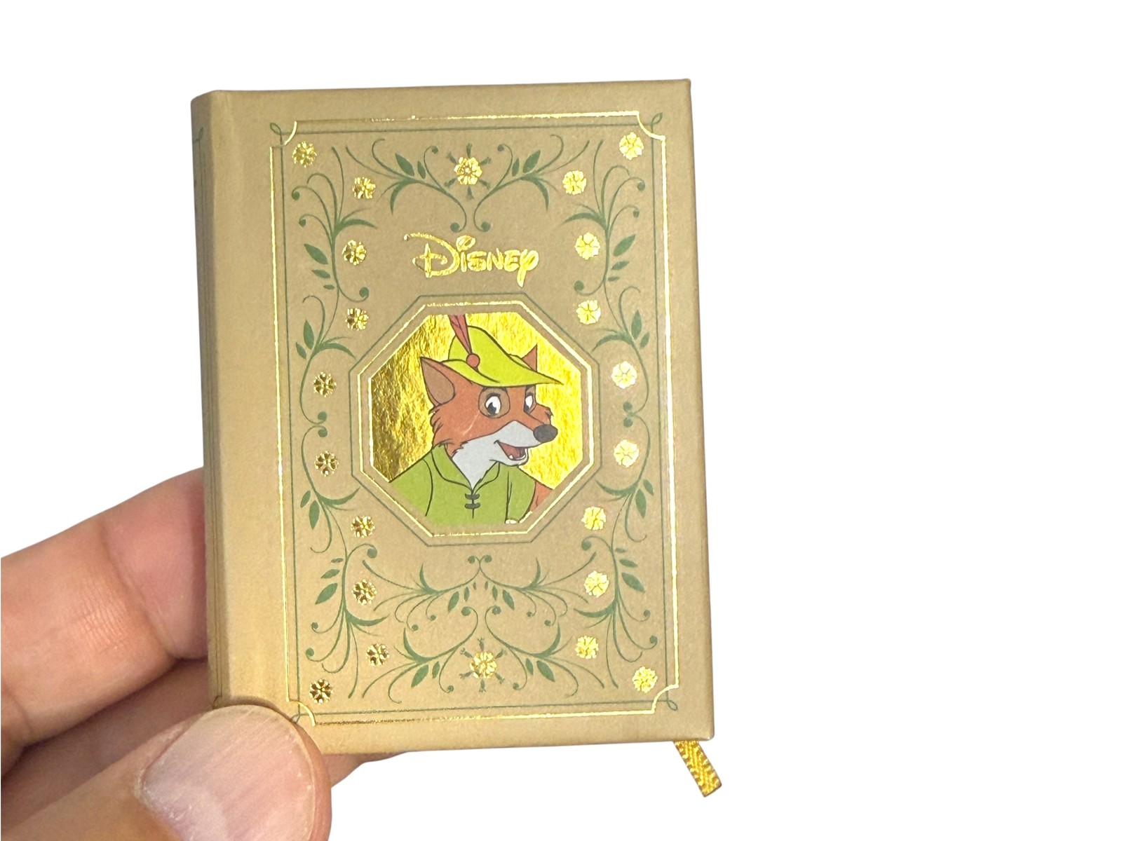 Robin Hood in Spanish Mini Book w/ slipcase hardcover 190 pag color illustrated