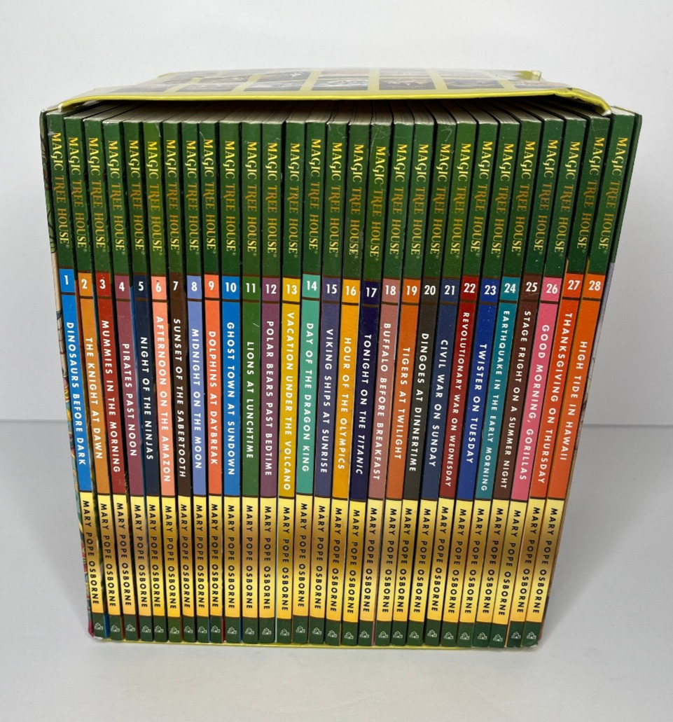 A Library of Magic Tree House Books 1-28 BoxedSet Mary Pope Osborne-Paperback C3