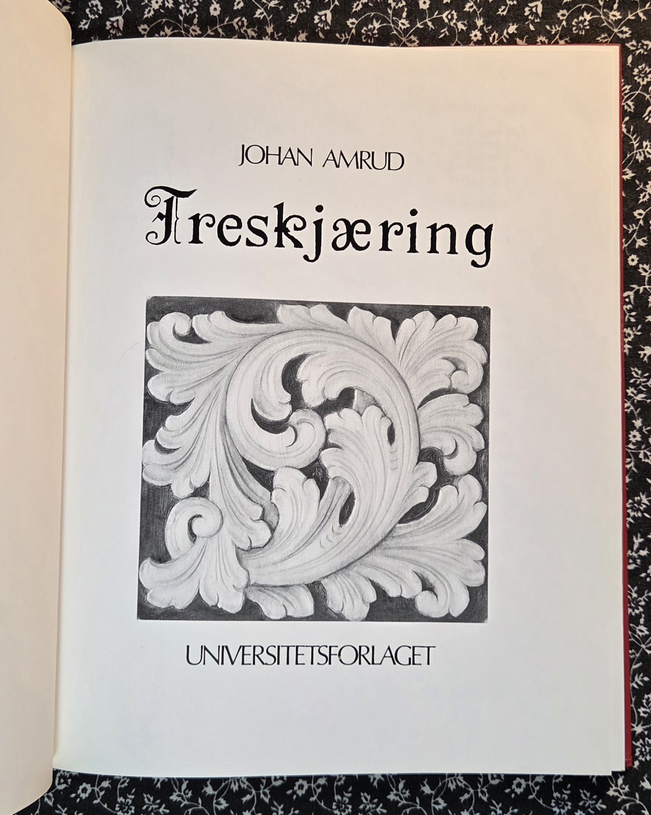 Woodcarving, Treskjaering, Johan Amrud, 1998, HC, Norwegian Edition