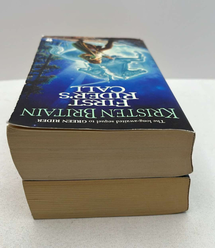 Kristen Britain Fantasy Green Rider and First Rider’s Call Book Lot 2 PB Books