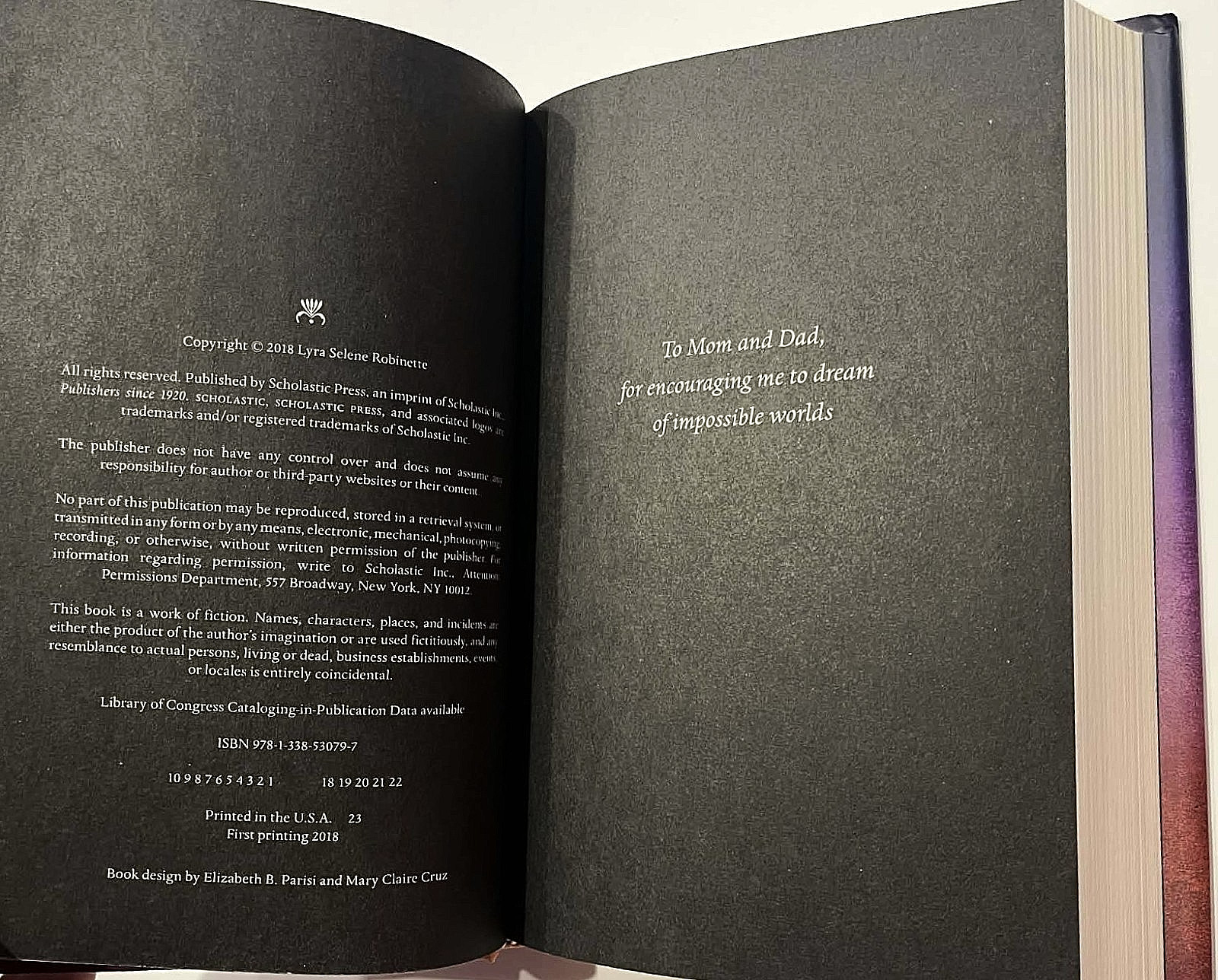 Amber and Dusk Lyra Selene SIGNED First Edition 1st Printing Hardcover DJ 2018