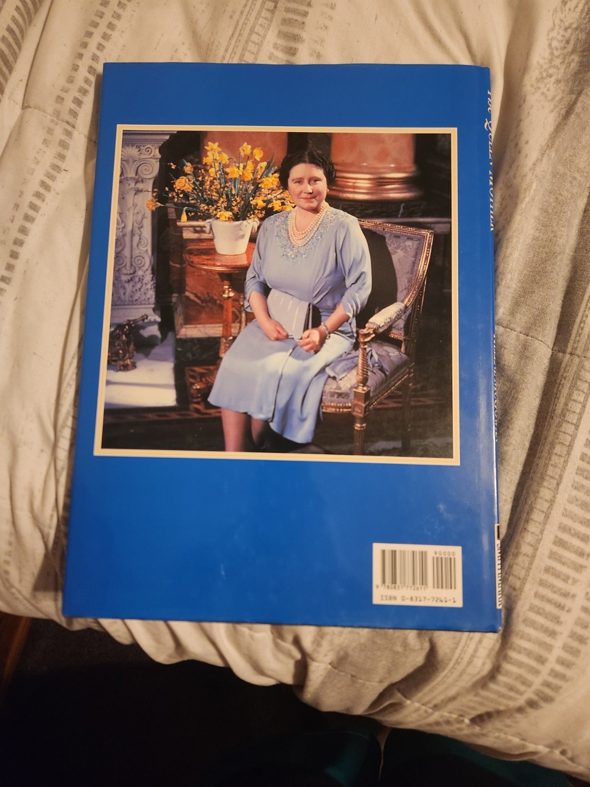 The Queen Mother By Helen McGowan-Hardcover -LARGE 10.5 In By 14.5 In