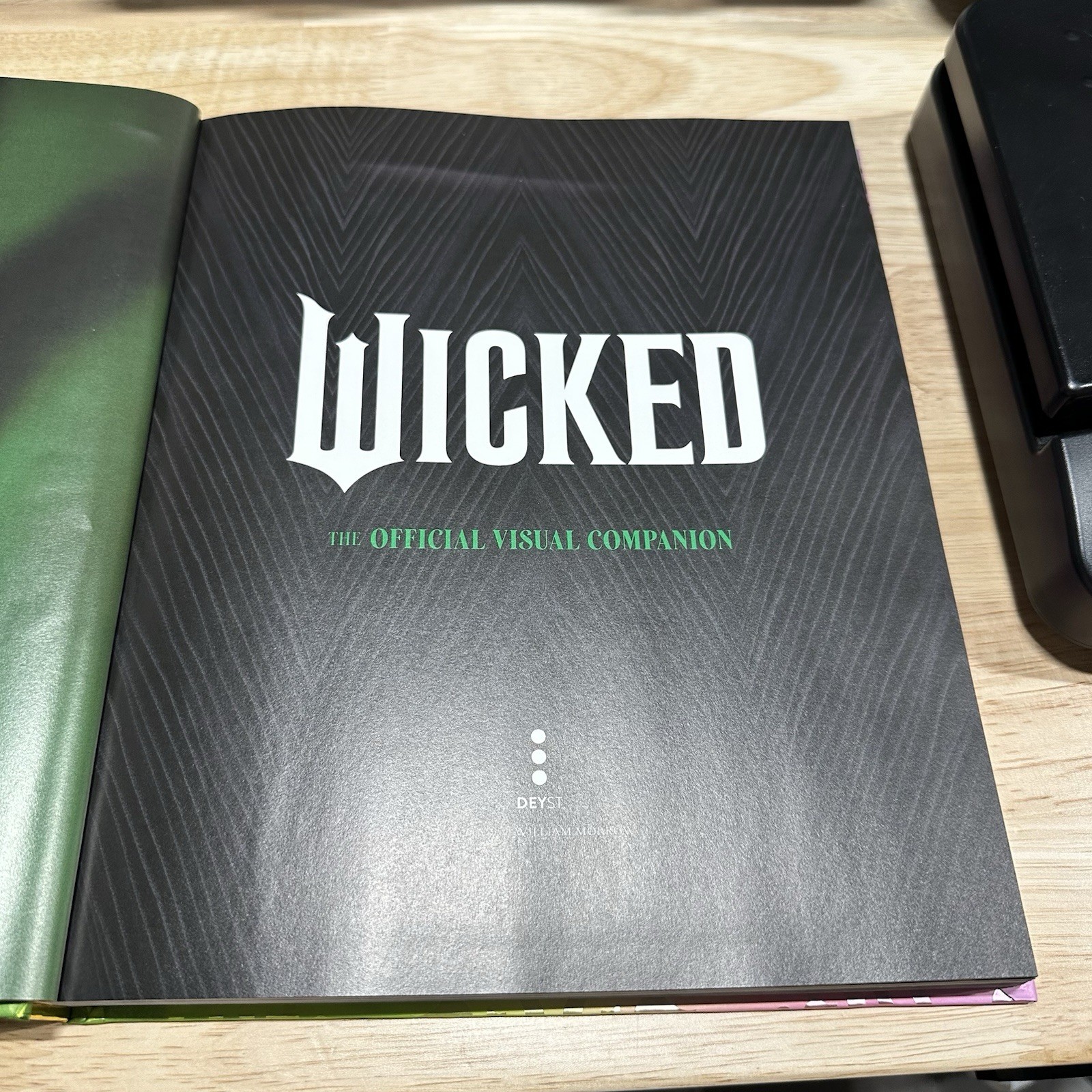 WICKED: THE OFFICIAL VISUAL COMPANION (Hardcover) Target Exclusive