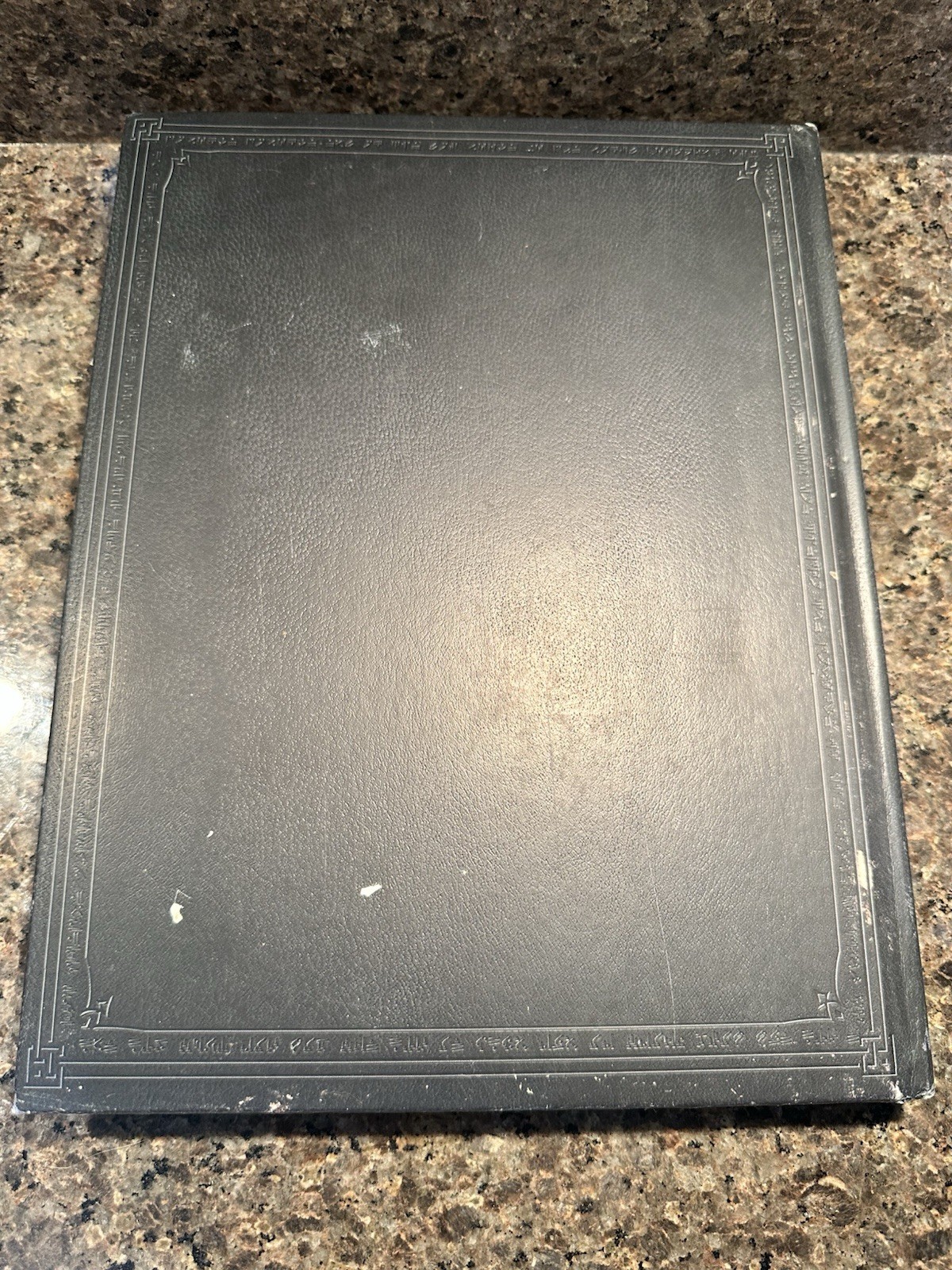 The Elder Scrolls V: Skyrim Collector’s Edition Art Book Leatherbound Hardcover