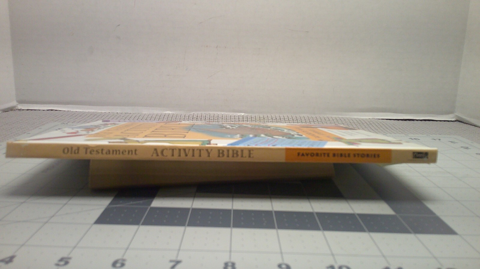 New Testament Activity Bible Hardcover Book Jesus Favorite Stories 64 pages
