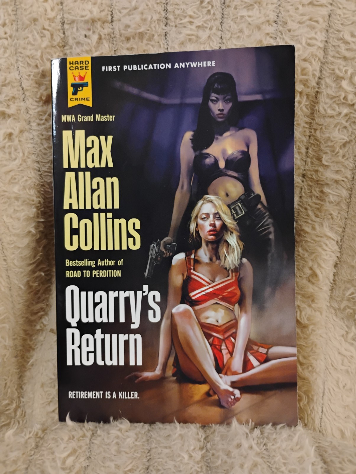 Quarry’s Return by Max Allan Collins – Hard Case Crime Paperback