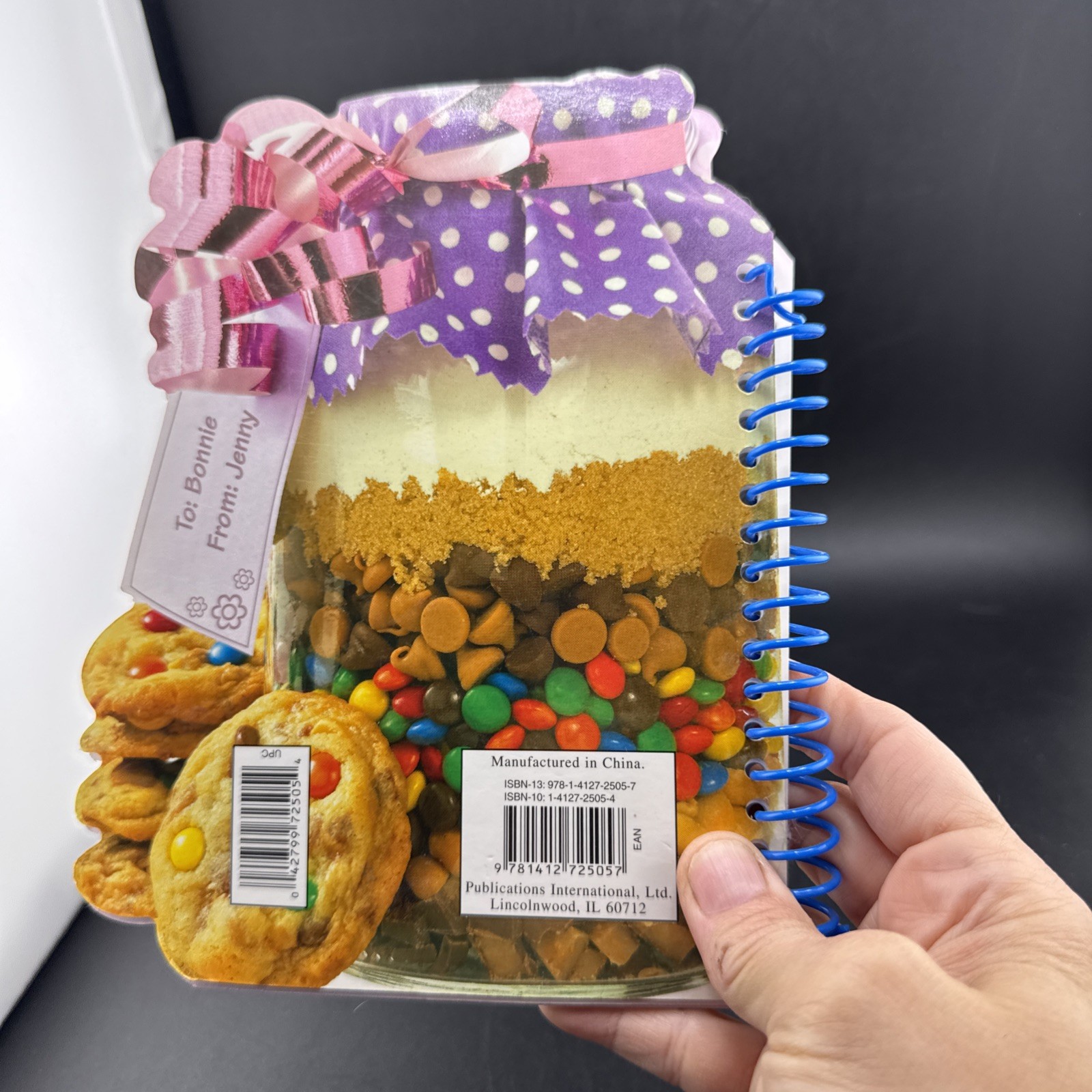 „GIFTS FROM A JAR“ COOKBOOK, 2006 PUBLICATIONS INTERNATIONAL, 47 PAGES