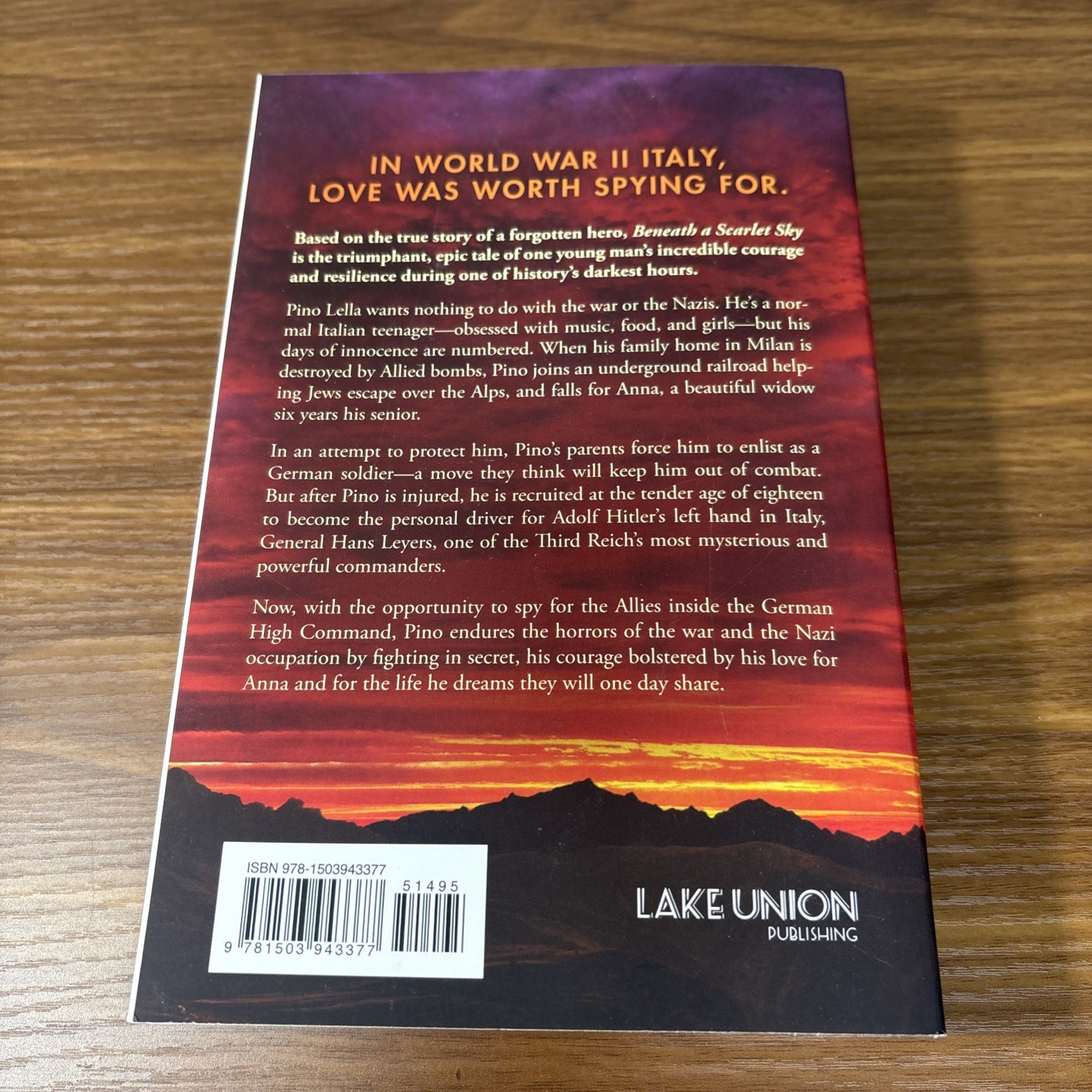 Beneath a Scarlet Sky by Mark Sullivan (2017, Trade Paperback) FREE SHIPPING