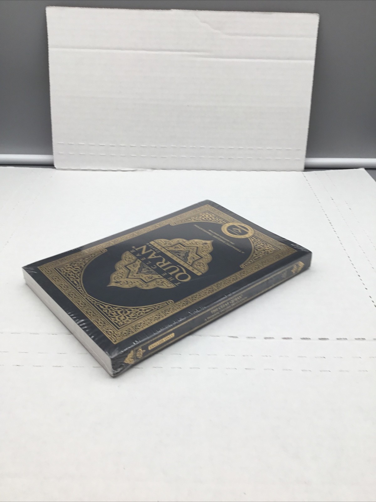 The Clear Quran: A Thematic English Translation – Paperback, 5.8″ x 8.4″ – NEW