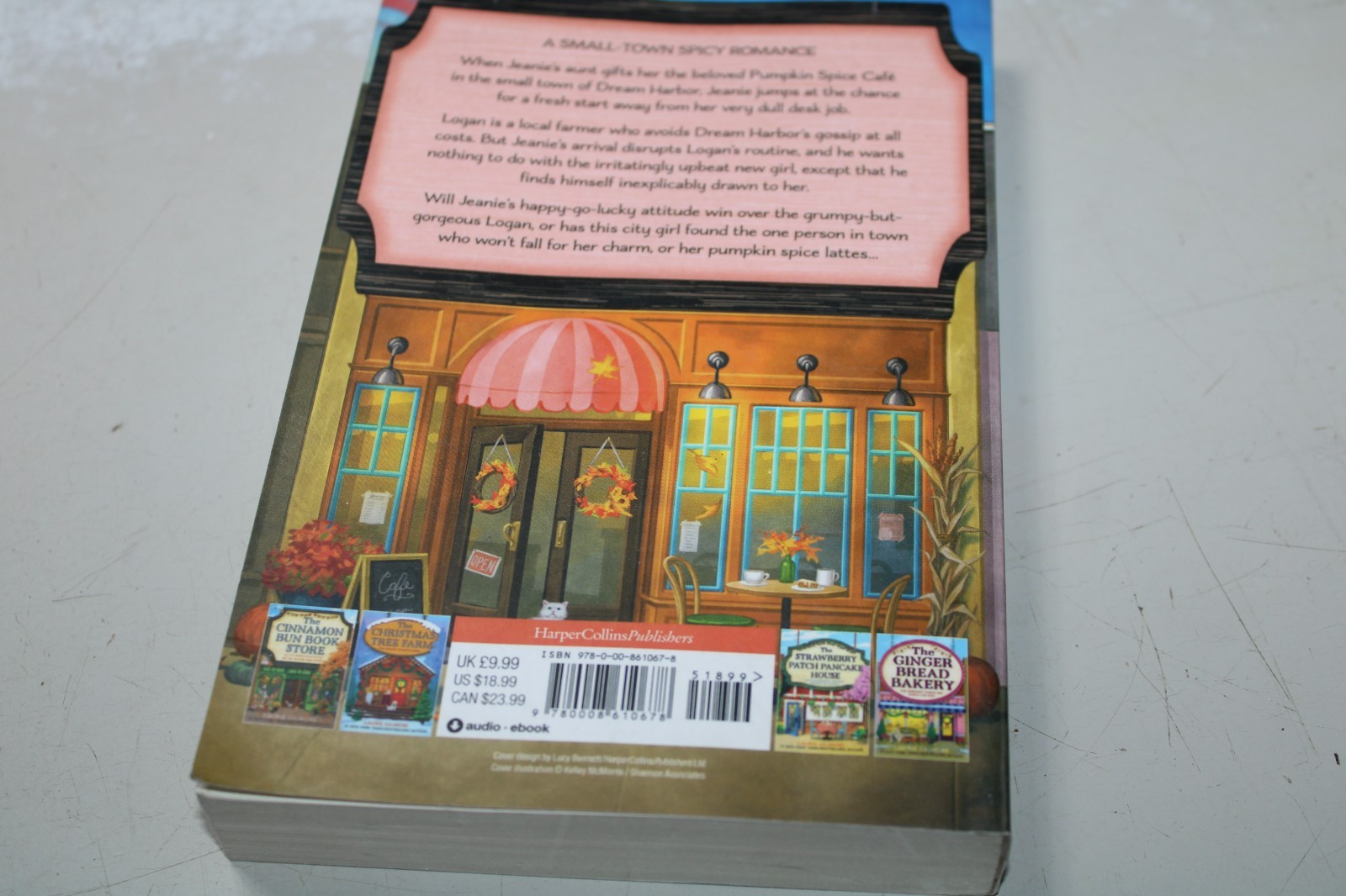 The Pumpkin Spice Café by Laurie Gilmore: New paperback
