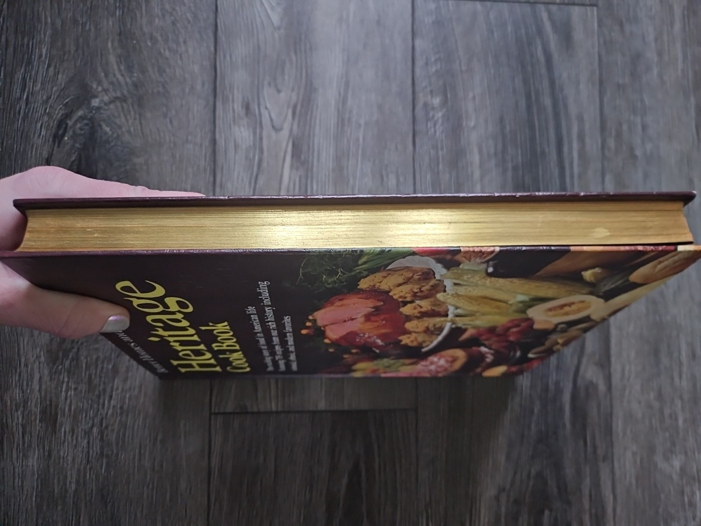 Heritage Cook Book Better Homes and Gardens 1975 Hardcover + Slipcover Gold Page