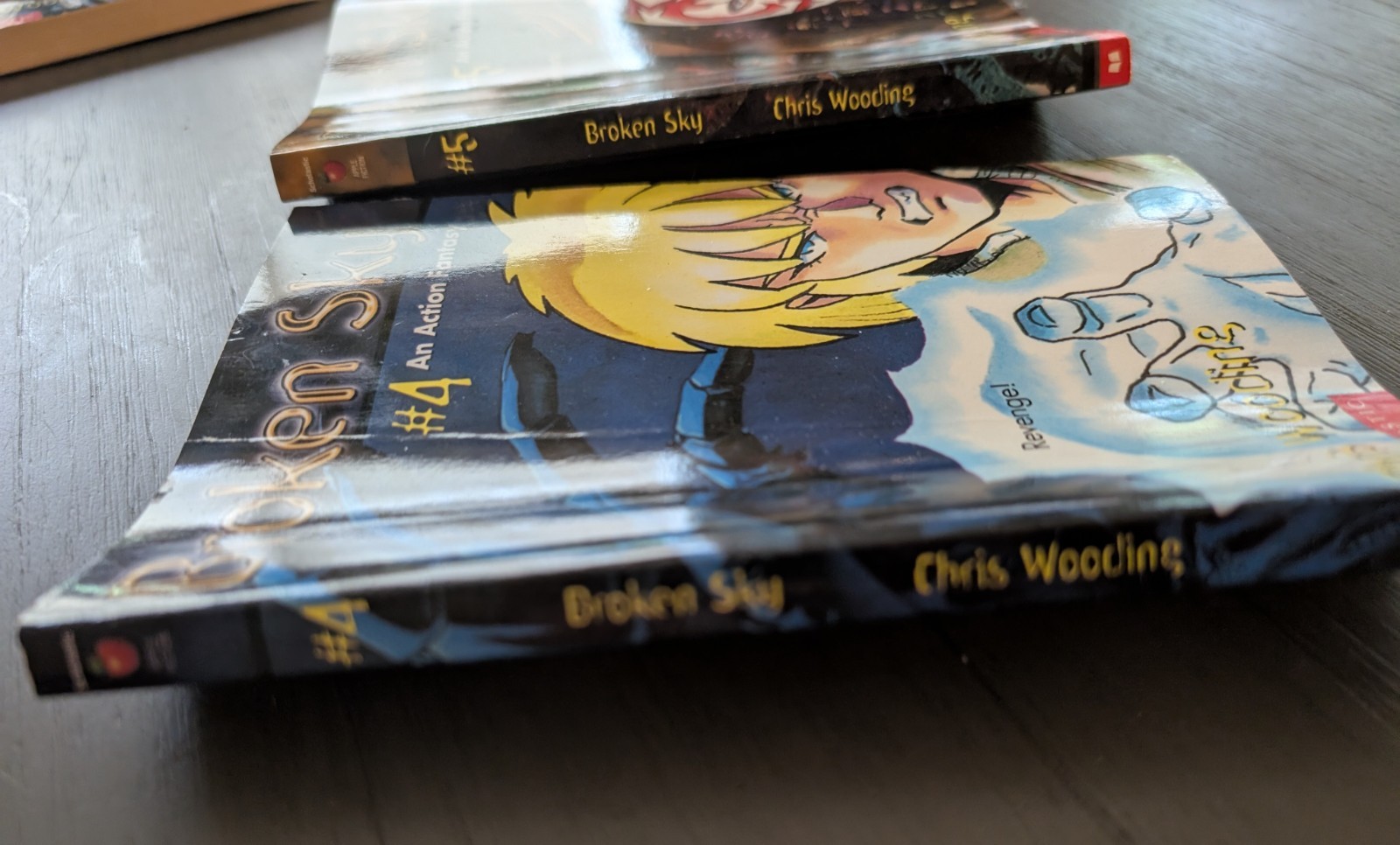 Broken Sky – Paperback, 1-6 by Wooding Chris – Good