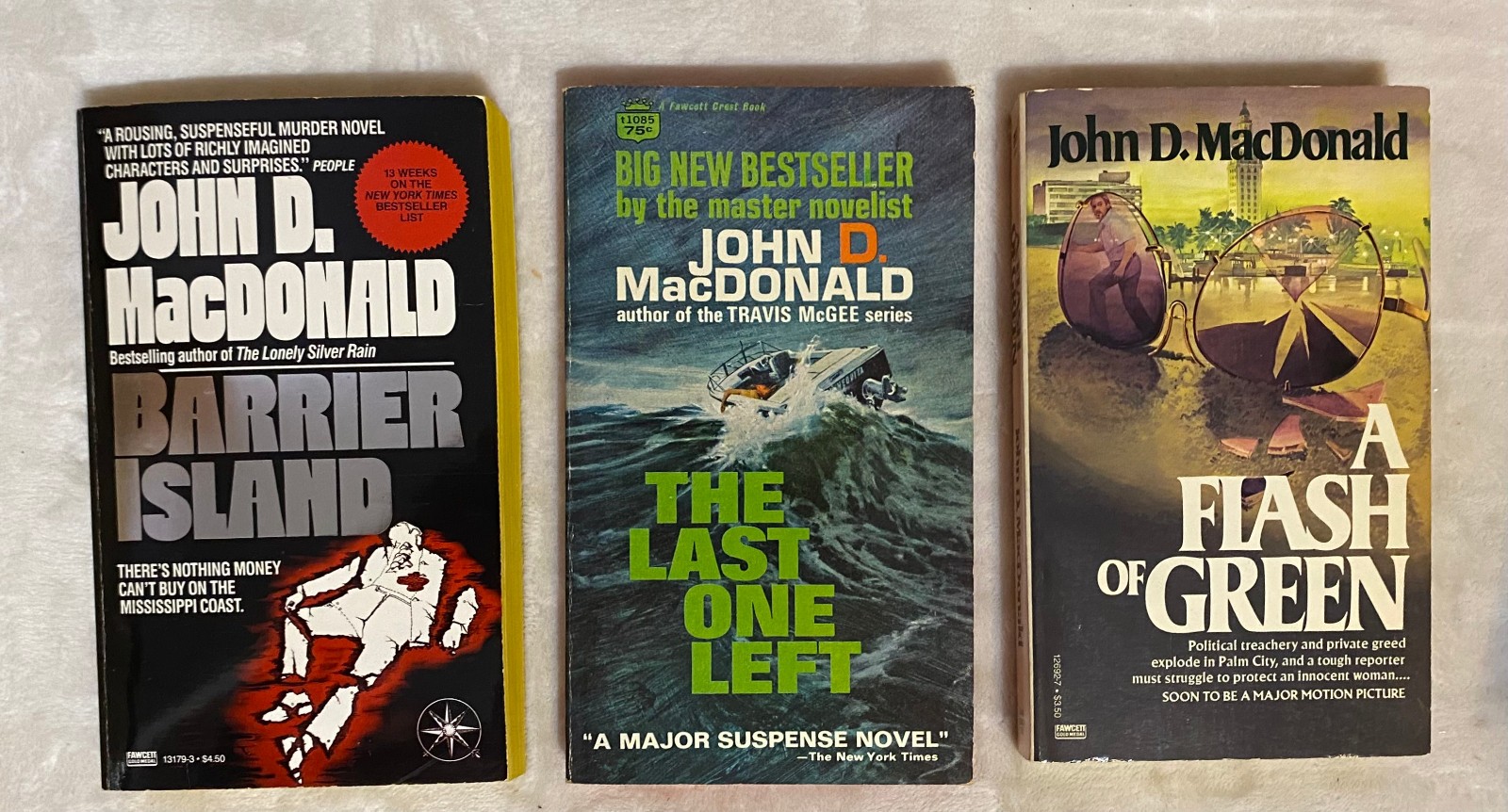 DISCOVER 3 BY JOHN D MACDONALD AMERICAN WRITER & PARTY ‚CAUSE ITS ONLY $19.99 B3