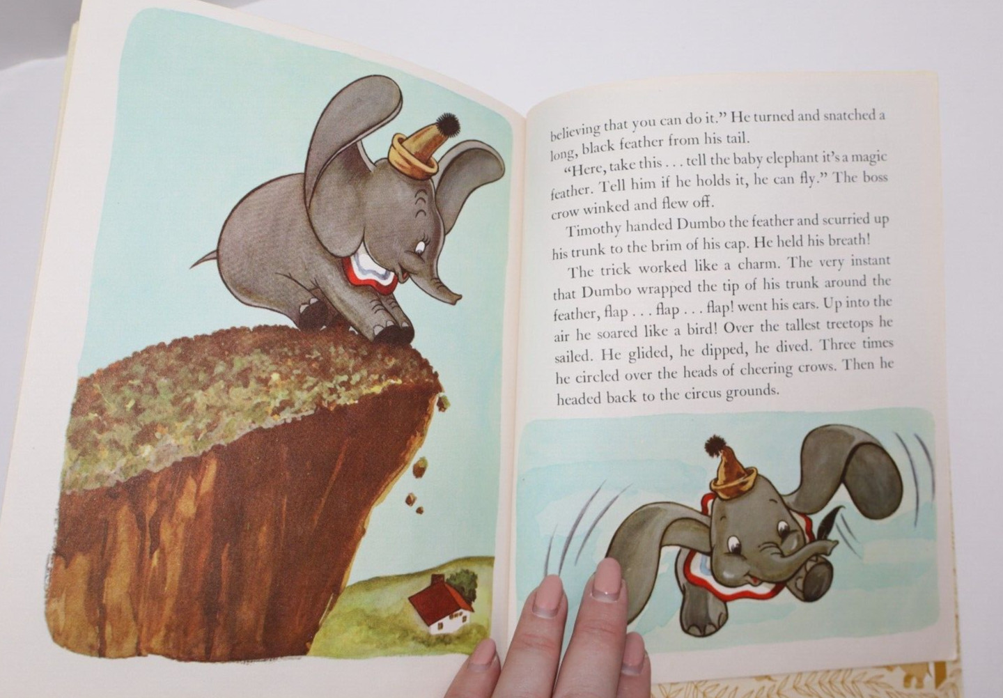 Vintage 1947 Walt Disney’s DUMBO A Little Golden Book!