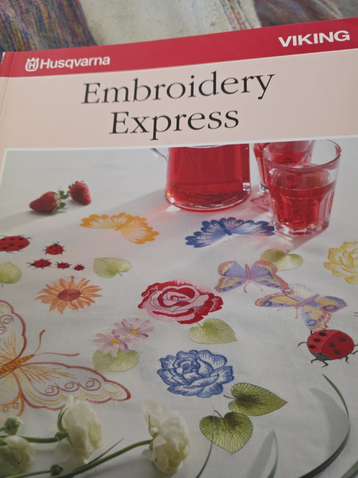 EMBROIDERY EXPRESS VOLUME 1, HUSQVARNA VIKING *Excellent Condition*