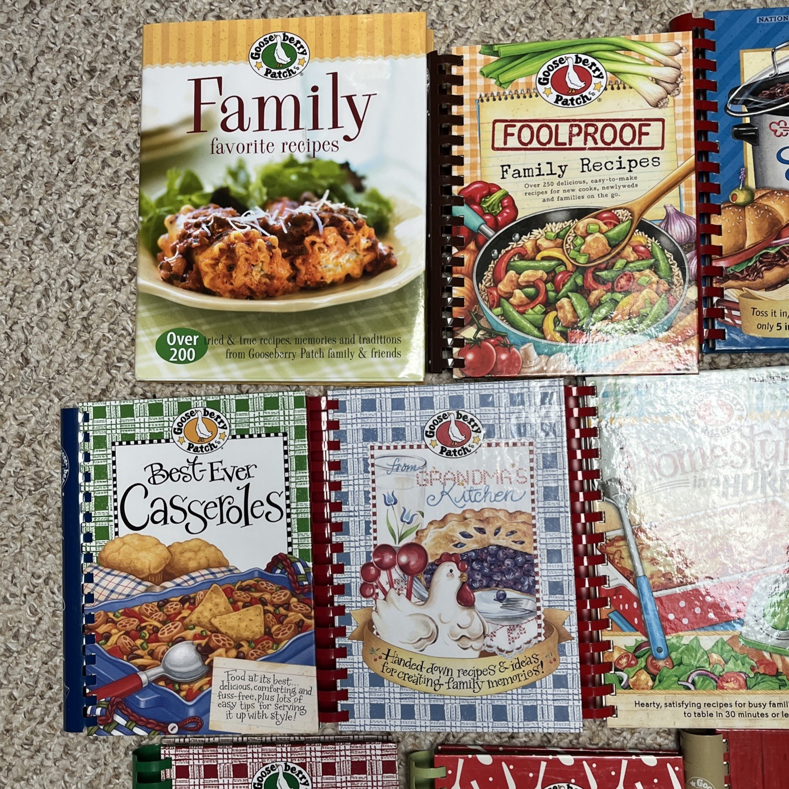 Lot Of 10 Gooseberry Patch Cookbooks Homestyle Casseroles Family Slow Cooking