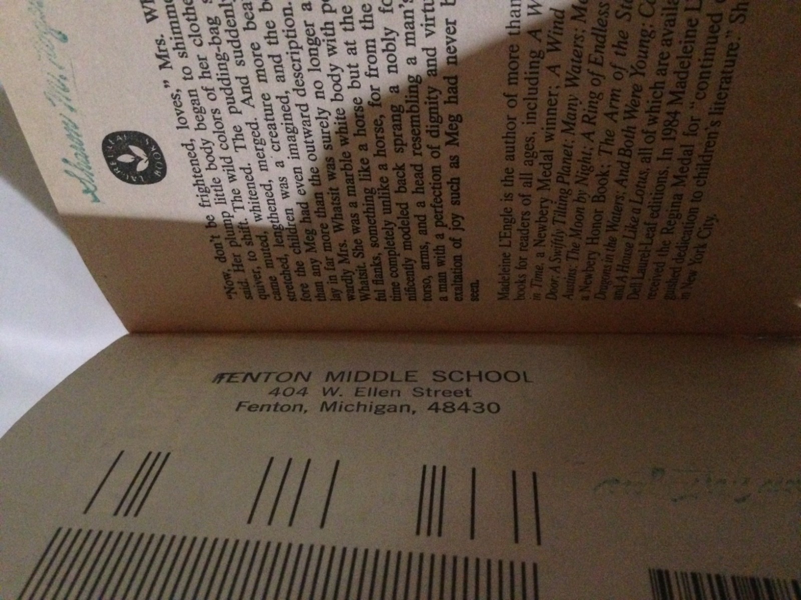A Wrinkle in Time Madeleine L’Engle Laurel Leaf PB Book 1976 *3 Copies*