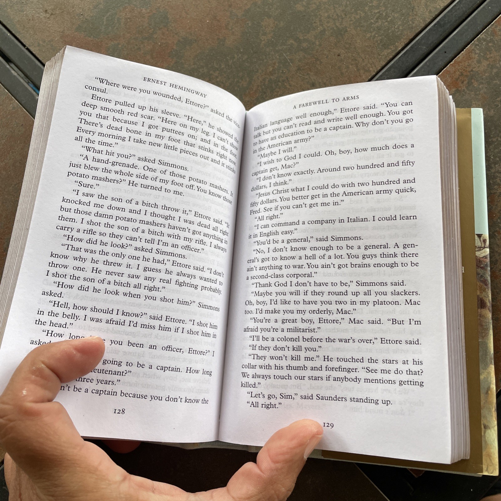 A Farewell to Arms (Macmillan Collector’s Library) by HEMINGWAY, Ernest.