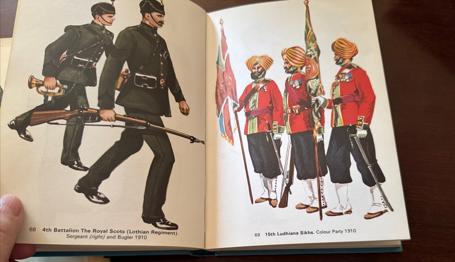 Infantry Uniforms, Book Two – A Blandford Encyclopaedia in Colour