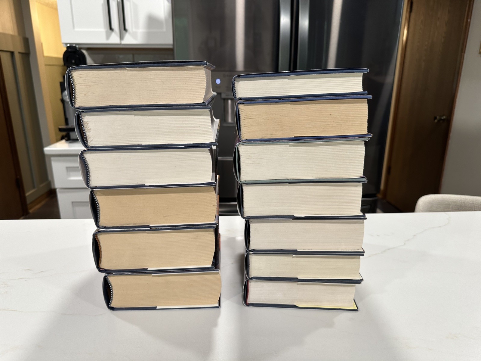 Robert Jordan THE WHEEL OF TIME HCDJ incomplete set – missing books 1 and 2