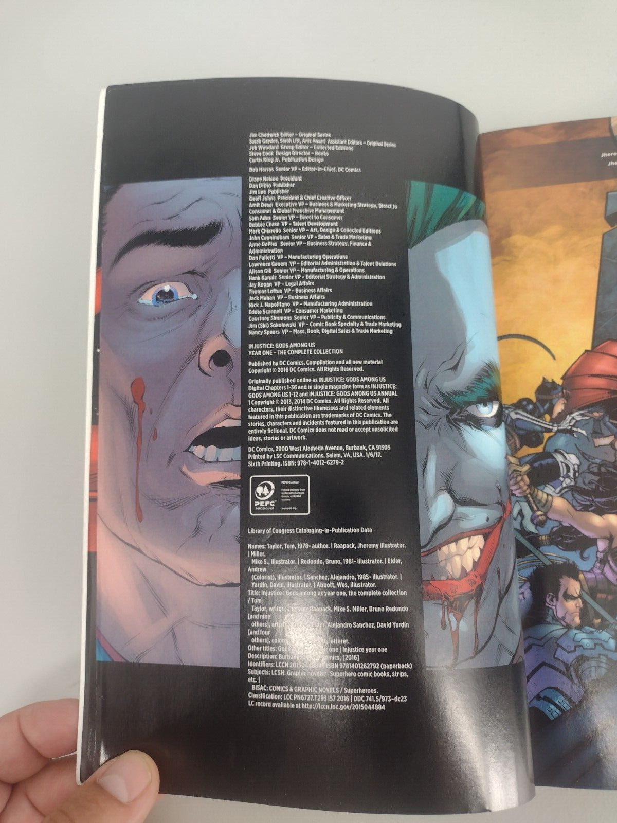 Injustice Lot of 8 – Gods Among Us Etc – DC Comics