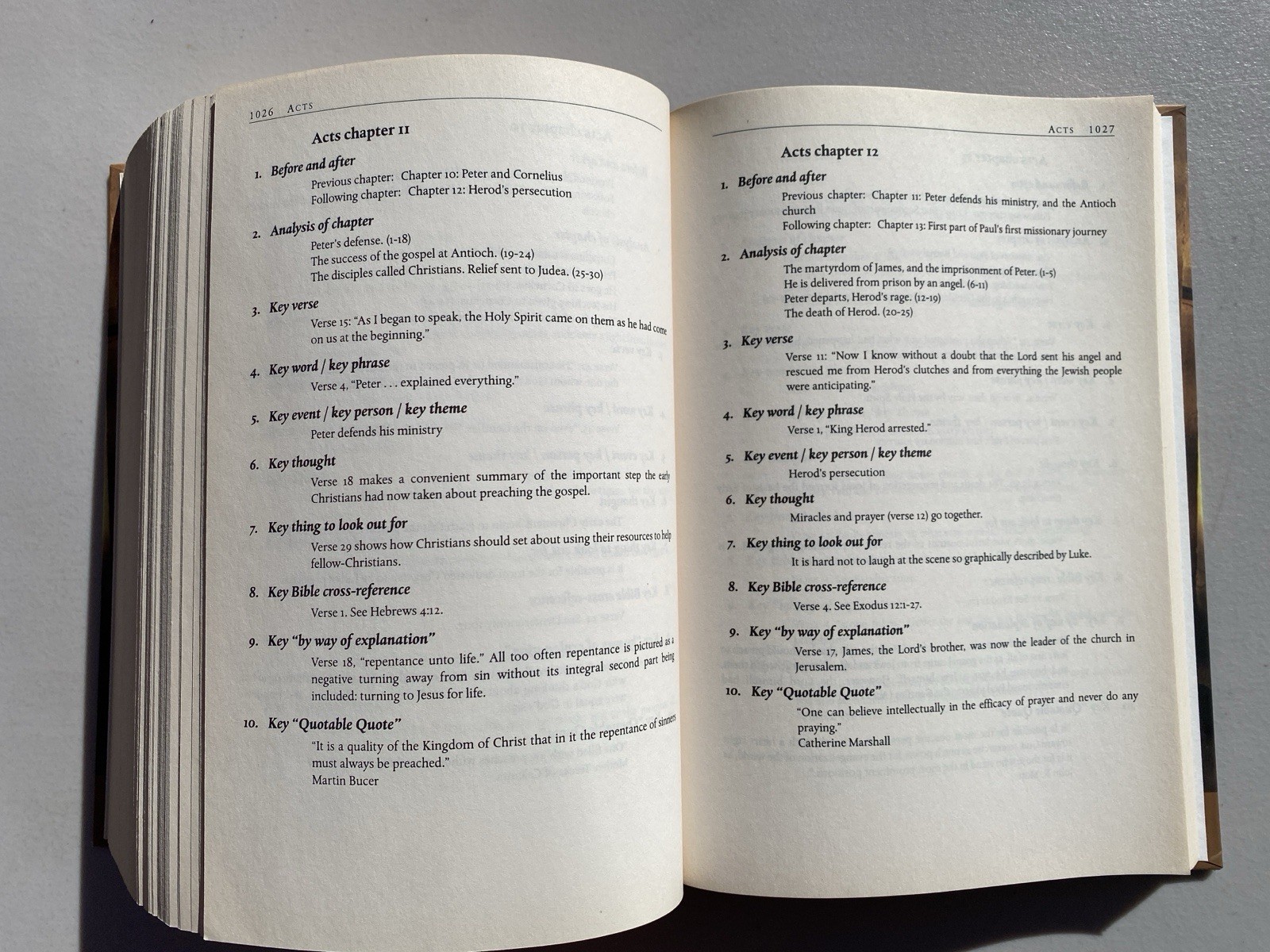 Key Word Commentary: Thoughts on Every Chapter of the Bible Mark Water HC 2003