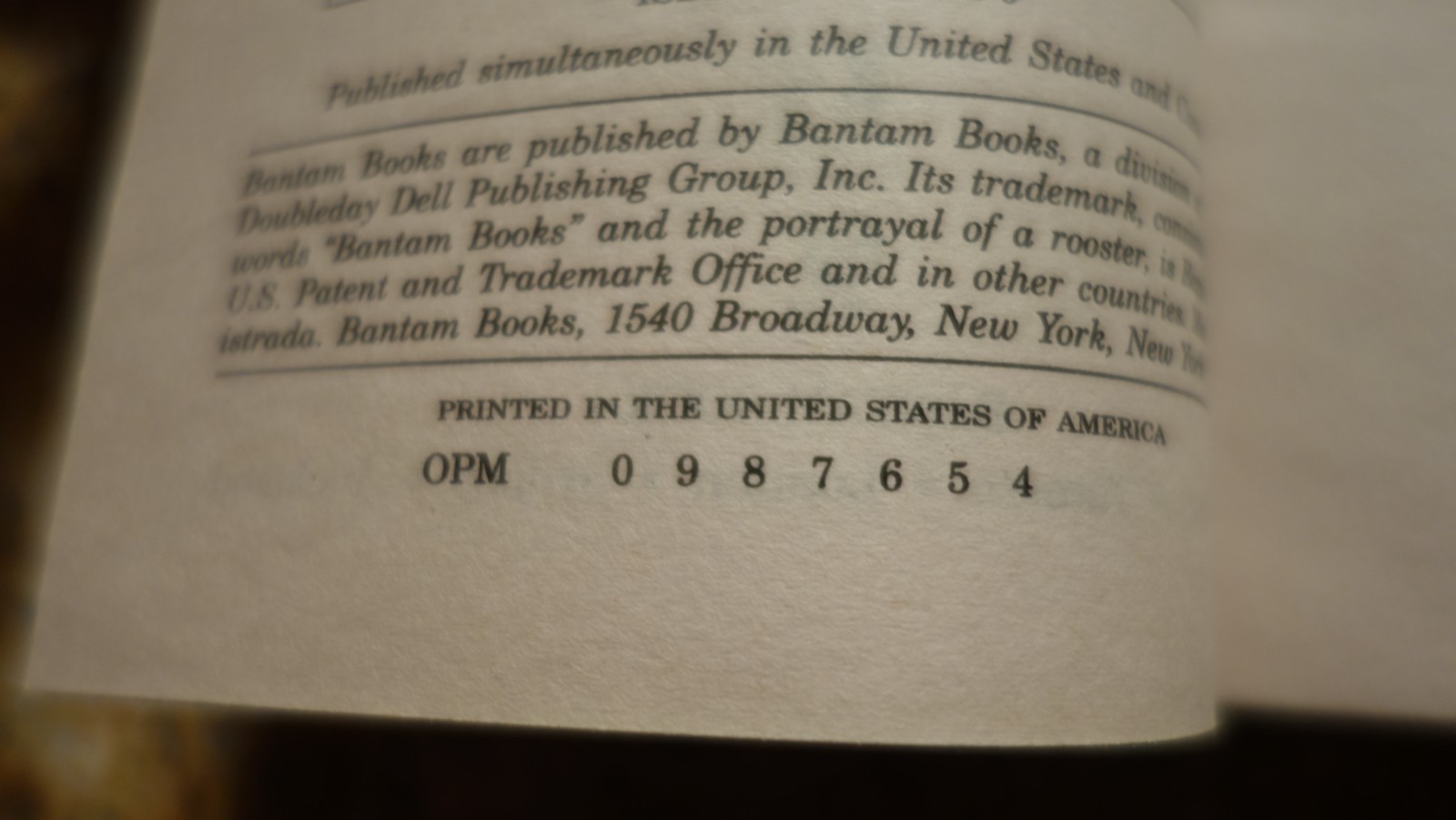 4 Book Lot – ALIENS: GENOCIDE, ROGUE, ALIEN HARVEST, NIGHTMARE ASYLUM Bantam PB