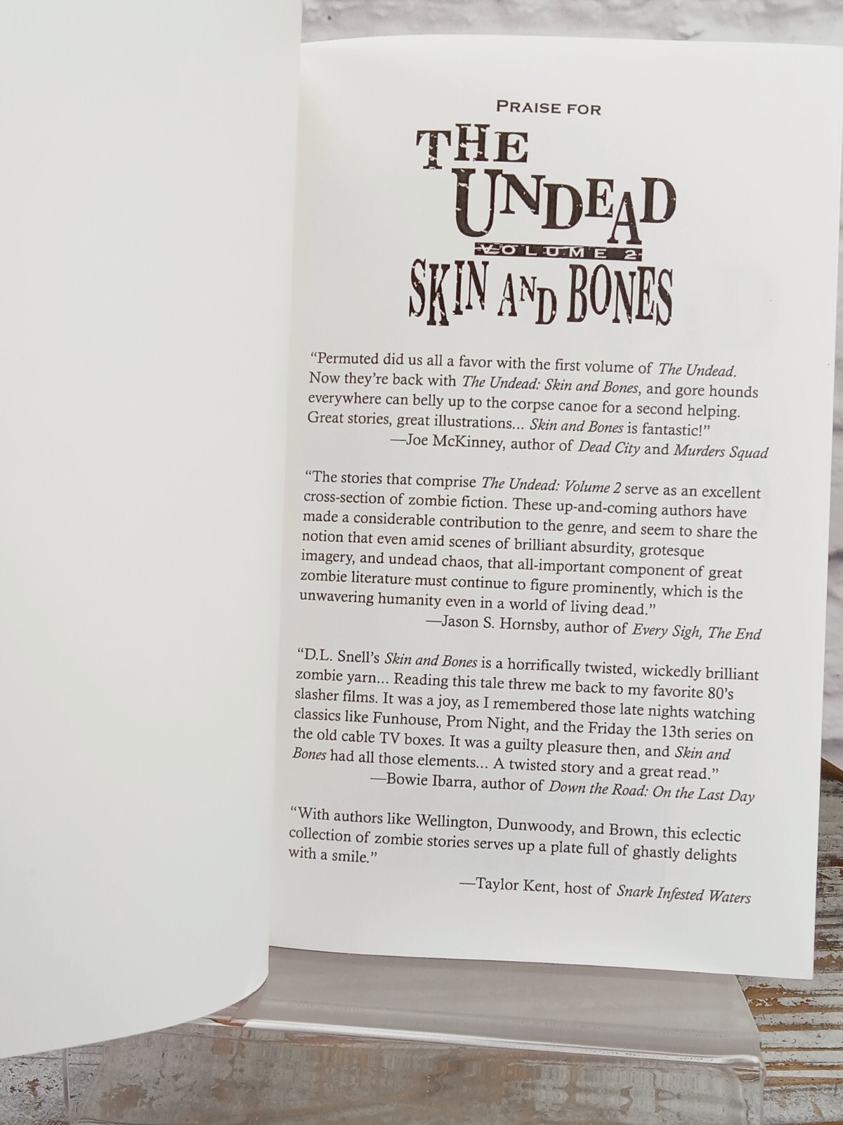 The Undead, Vol. 2: Skin and Bones (Zombie Anthology) Paperback