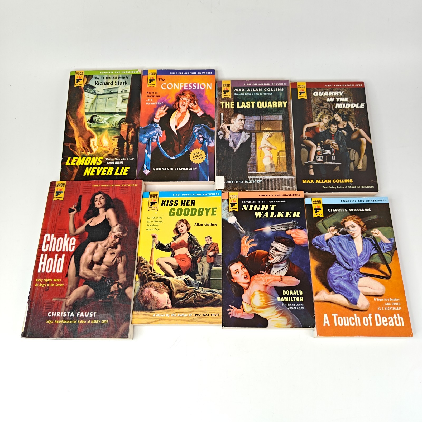 Hard Case Crime Lot of 29 Hard Boiled Noir Action Mystery Thriller Pulp Novels