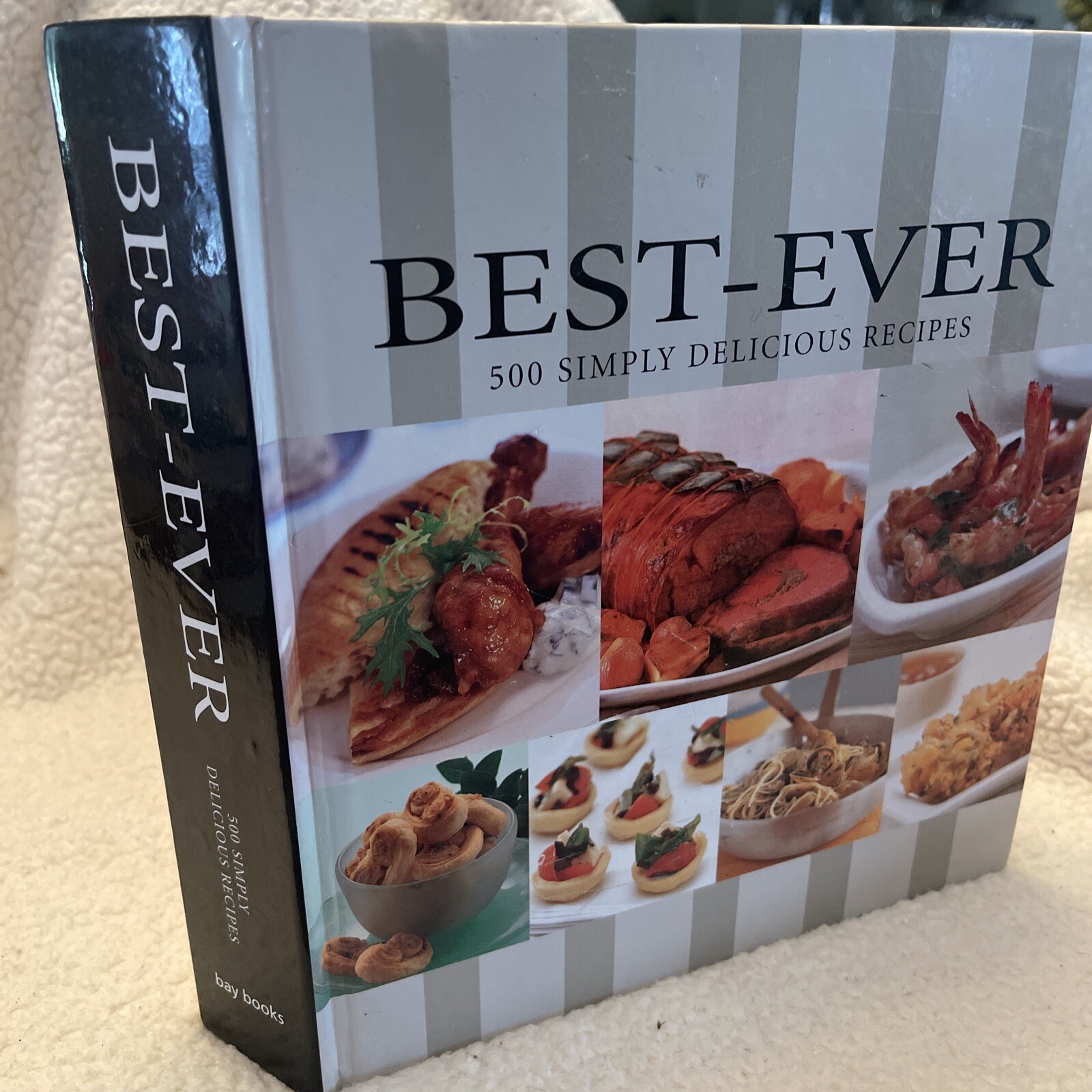 COOKBOOK Best-ever 500 Simply Delicious Recipes Hardcover Illustrated 1008 Pages