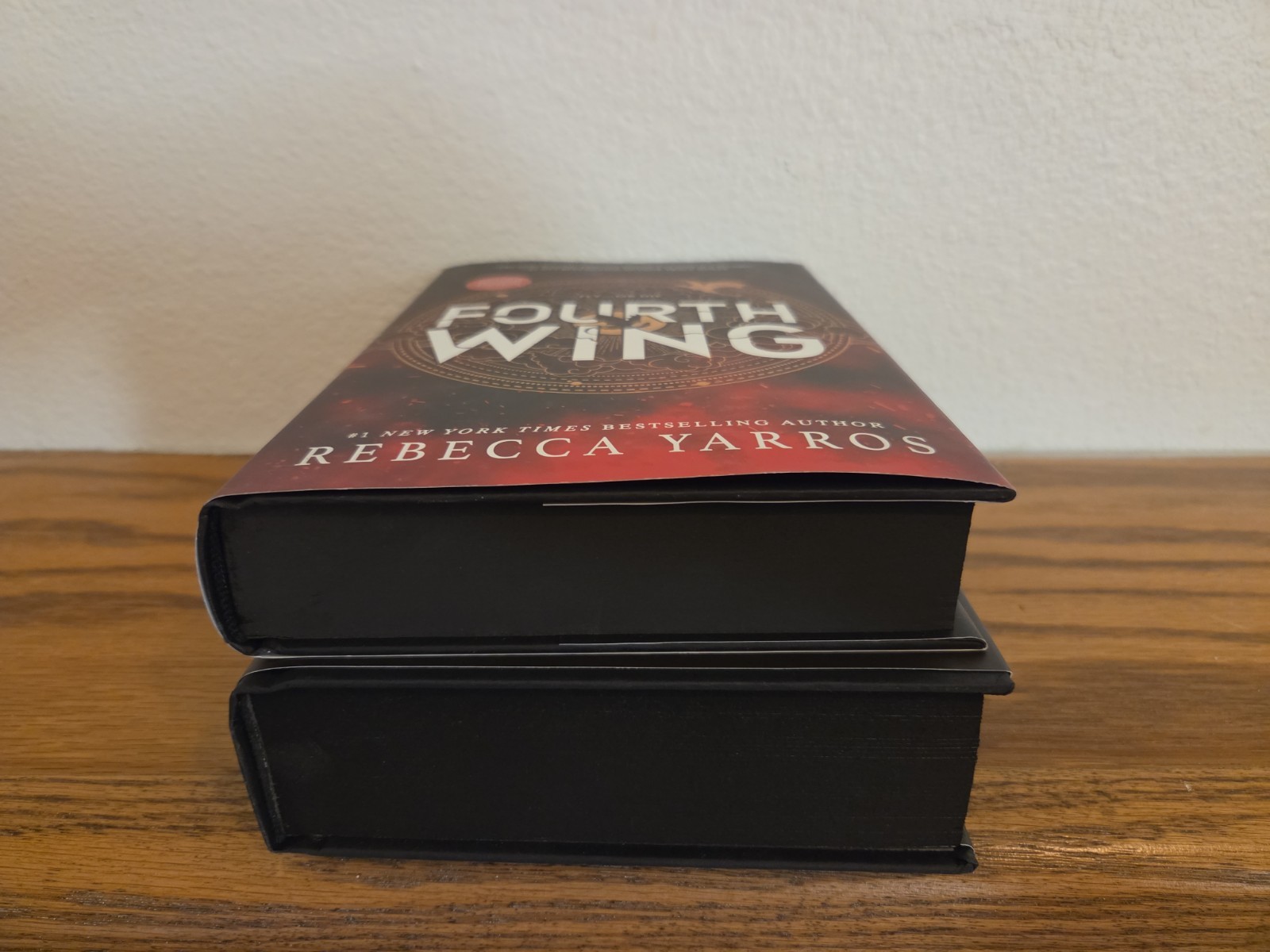 YARROS Fourth Wing Special Holiday Edition + Iron Flame Sprayed Edges 1st Ed SET