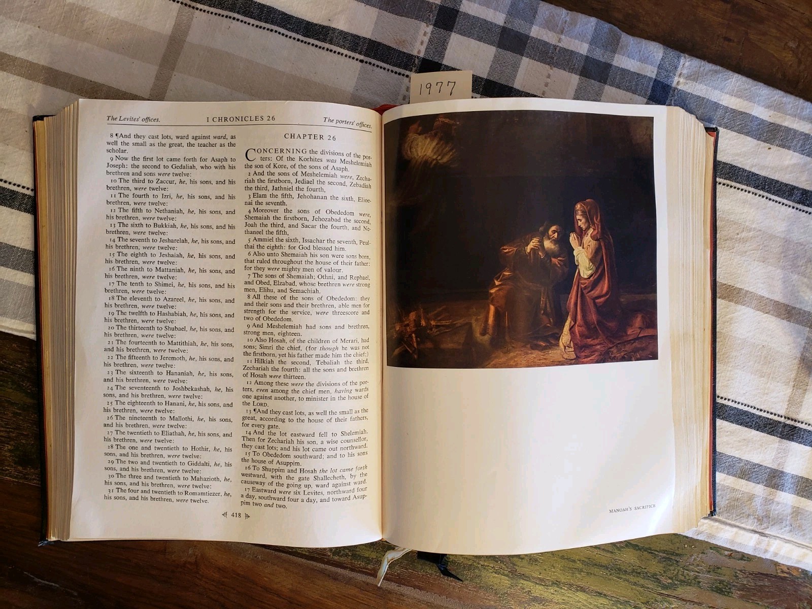 BIG Bible Authorized King James Version Rembrandt Edition Illustrated HC 1977