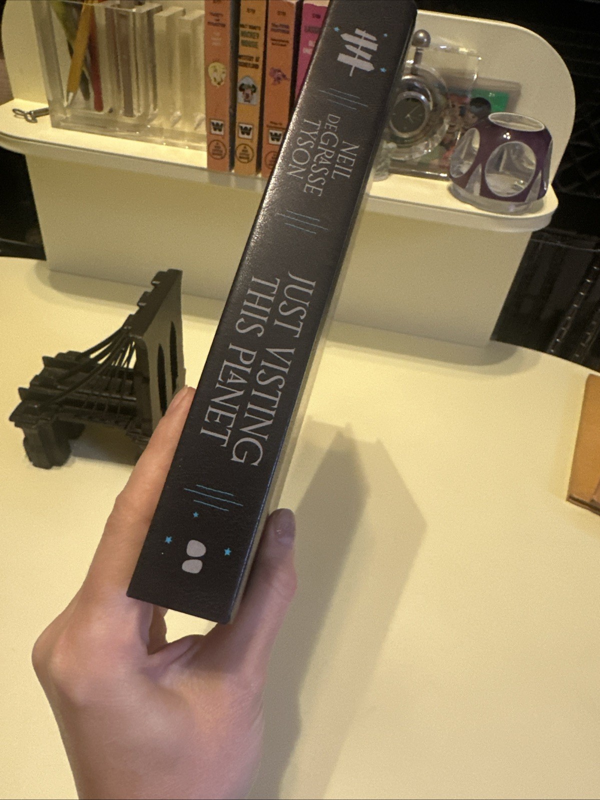 SIGNED FIRST EDITION NEIL DEGRASSE TYSON JUST VISITING THIS PLANET HC BOOK S4