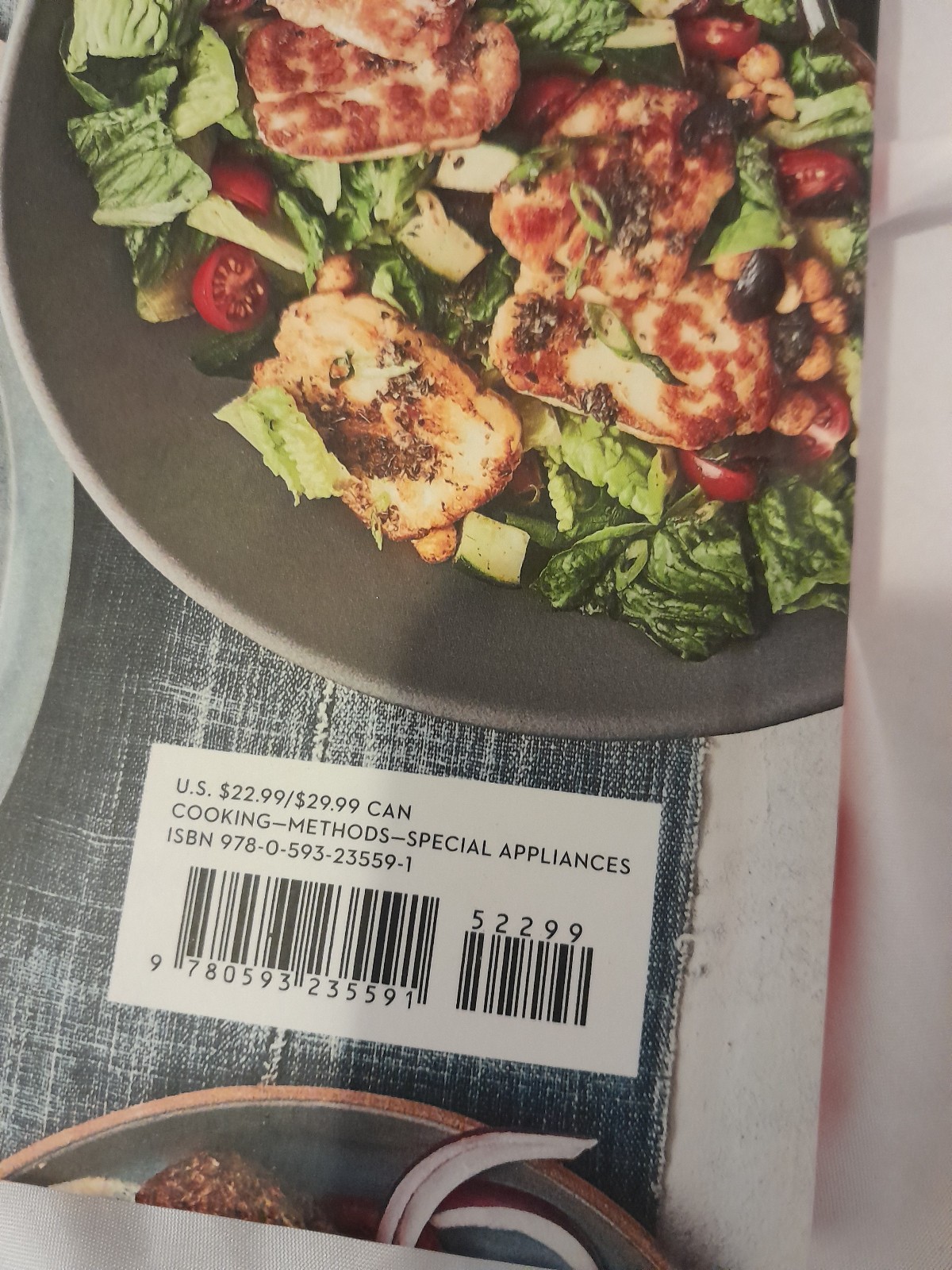 Skinnytaste Air Fryer Dinners Cookbook – Gina Homolka – Like New Hardcover