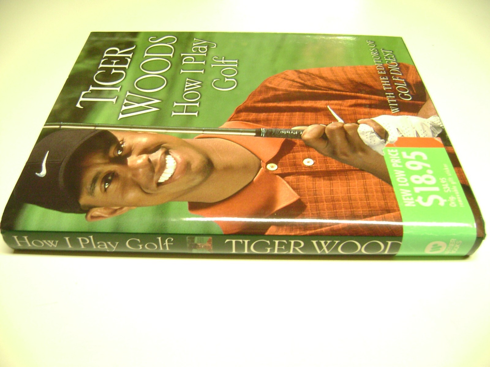2001 HUGE Golf Digest Hard Cover Book, Tiger Woods How I Play Golf, 306 pages