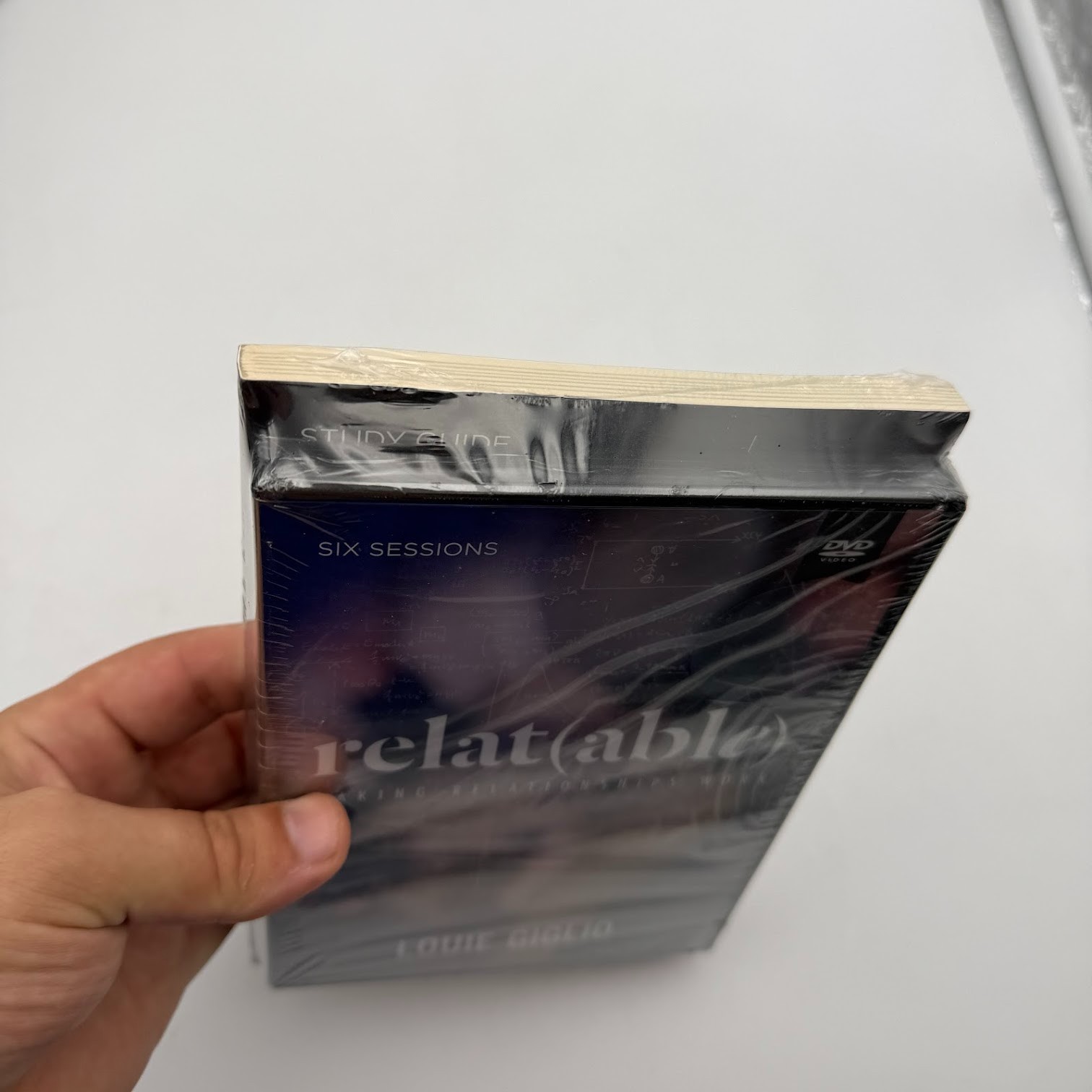 Relat(Able) : Making Relationships Work by Louie Giglio (2016) With DVD